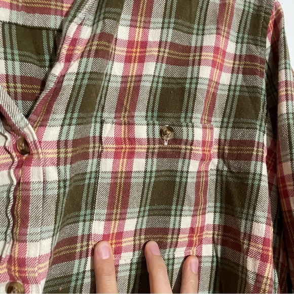 Pact button down plaid checkered flannel in green and red long sleeve shirt - Picture 5 of 10
